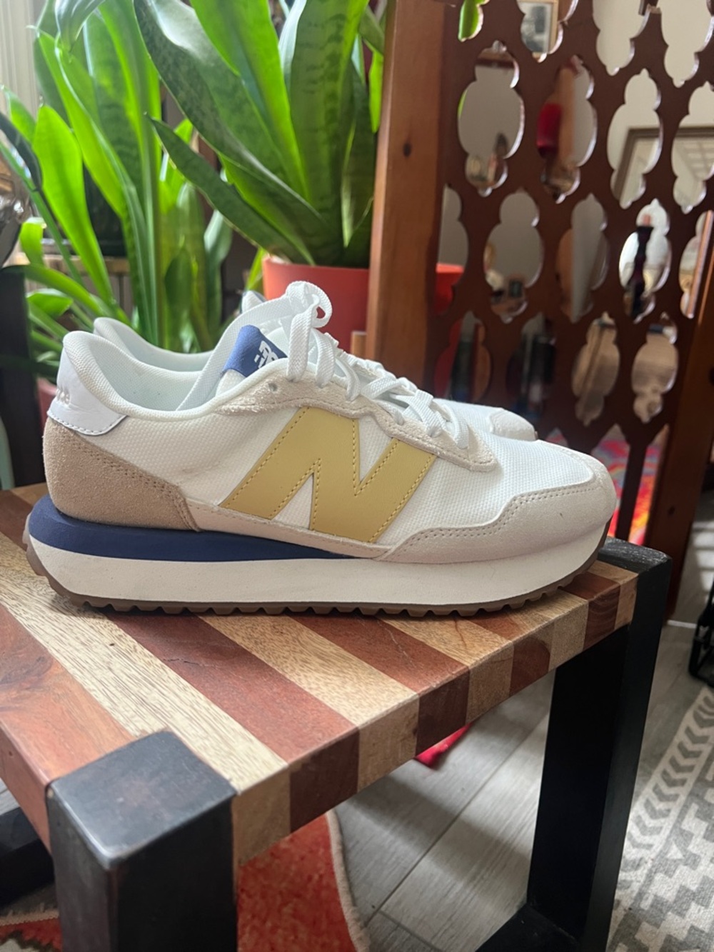 New Balance 237 sneaker shoes navy tan white 7.5 - Picture 2 of 10